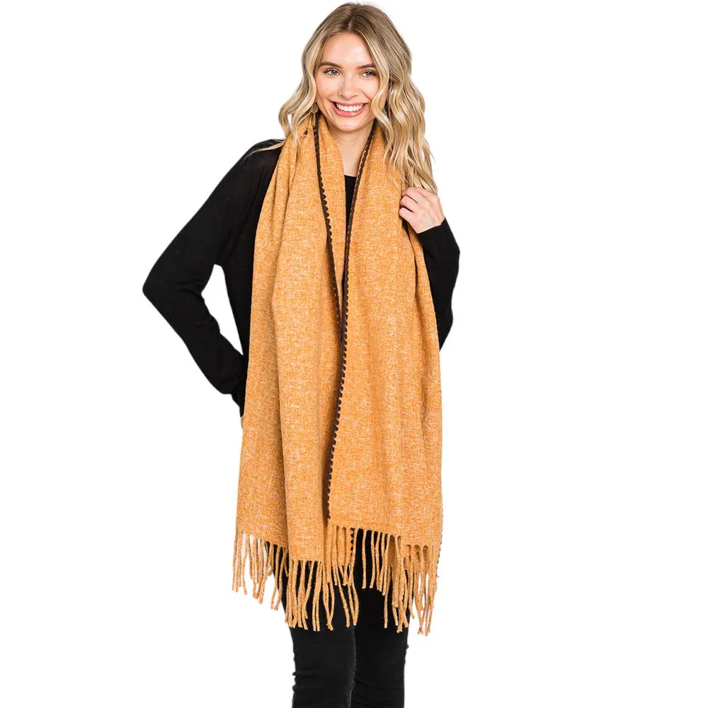 Edge Pointed Fringe Oblong Scarf