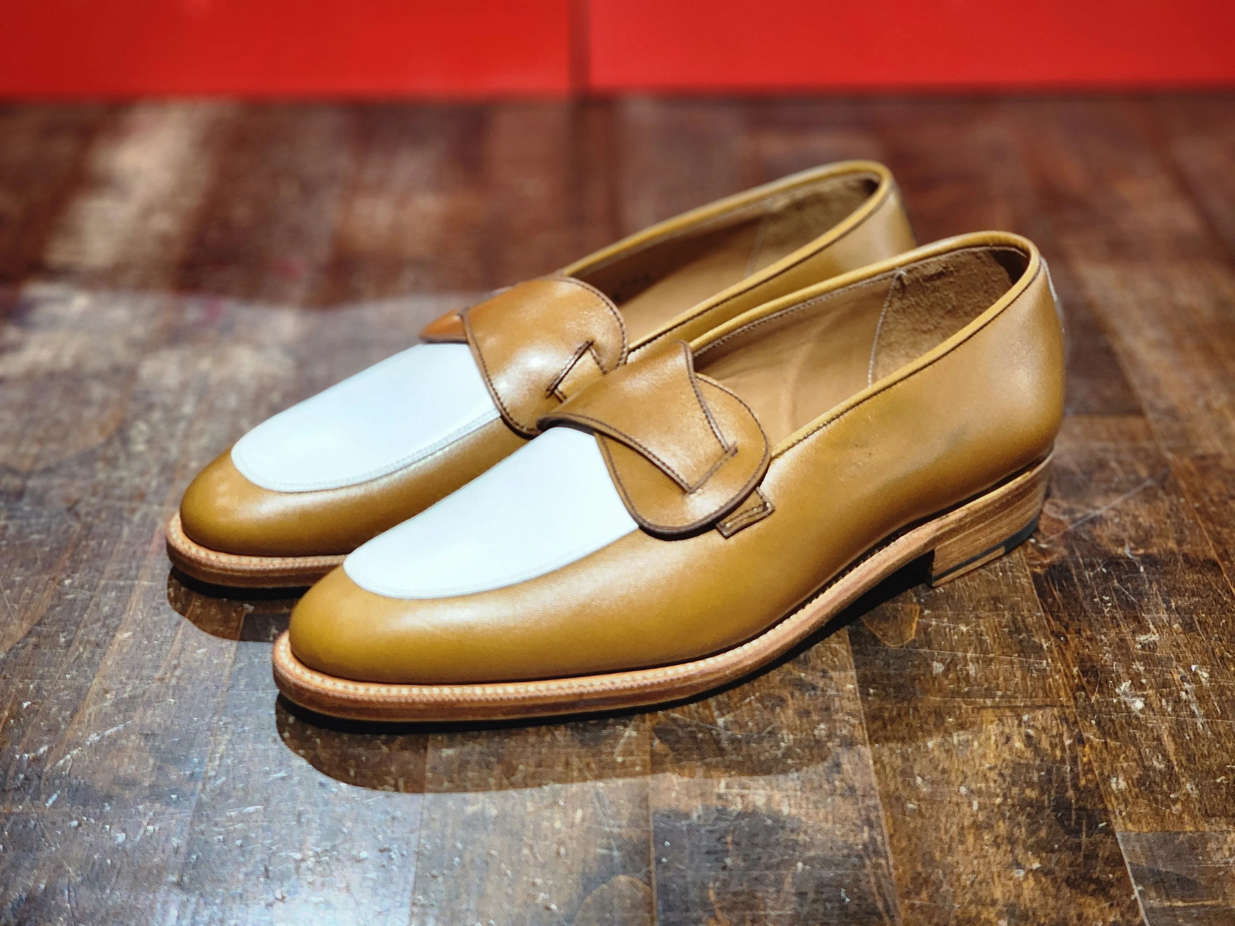 Meridian - Maple Calf / White Calf - SAMPLE - Grade 2