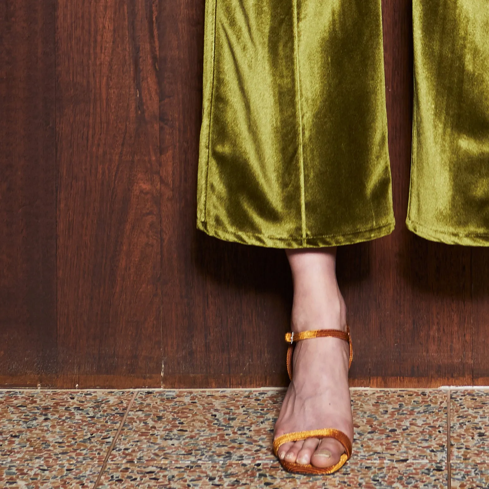 MOSS CULOTTES [ Green Chartreuse Velvet, Wide Leg Pants ]