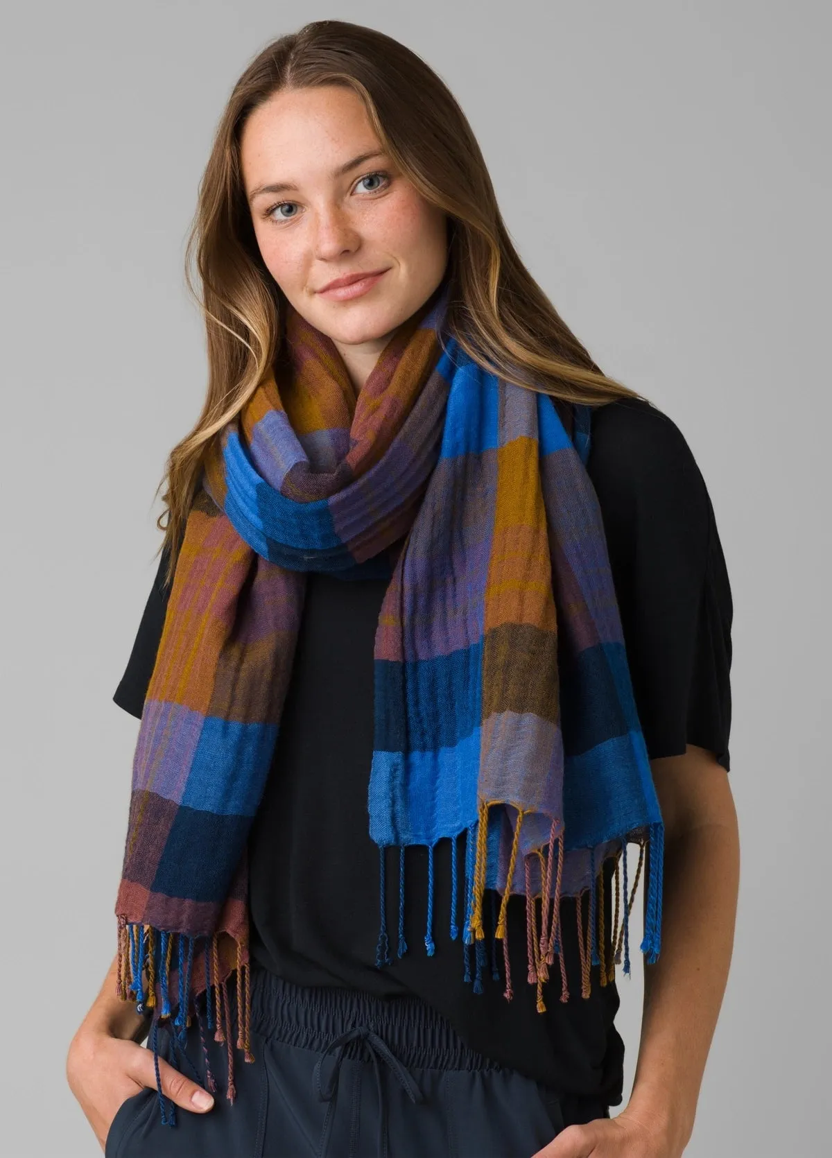 Skylan Scarf Women's